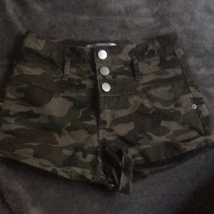 Camouflage cargo shorts